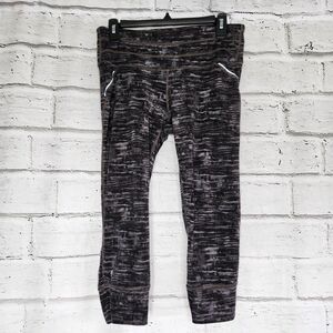 Athleta Women's Paint Bucket Relay Capri Leggings Style 138202 Size Medium